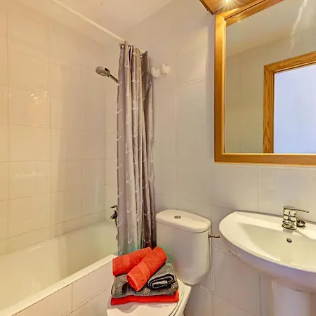 Charming Playa De Gelaberts Private Pool Short Walk To וילה